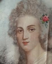 Miniatur Mädchen mit Rosen - Brosche Miniatur Mädchen mit Rosen - Brosche